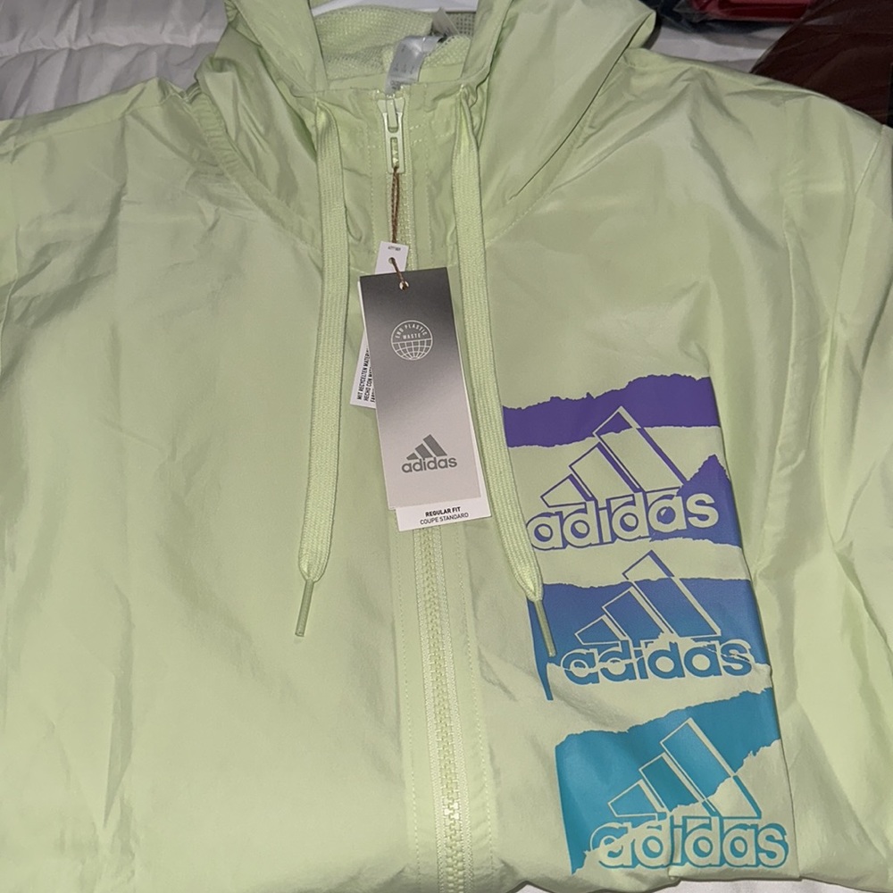 Adidas - Picture 3 of 4